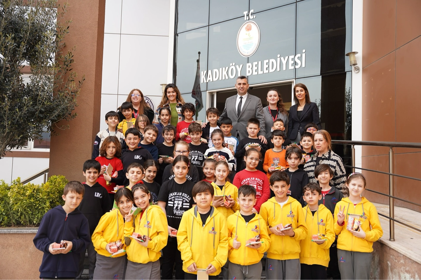 Başkan Tavşan Uzmanlar Koleji’nin miniklerine yerel yönetimi anlattı