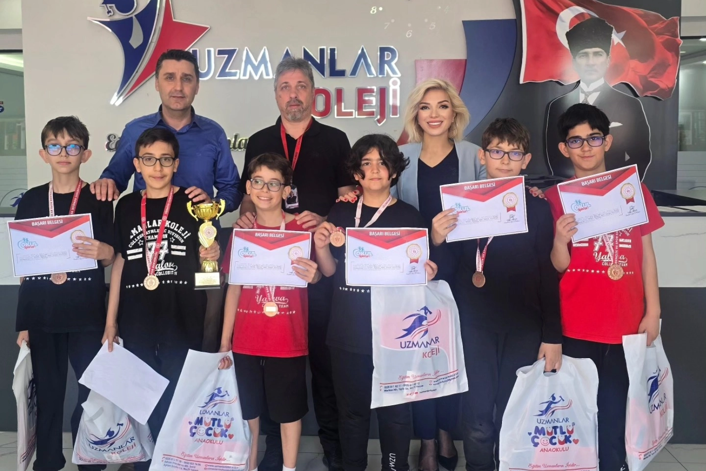 Eğitimin Uzmanlar’ı satrançta Türkiye üçüncüsü oldu