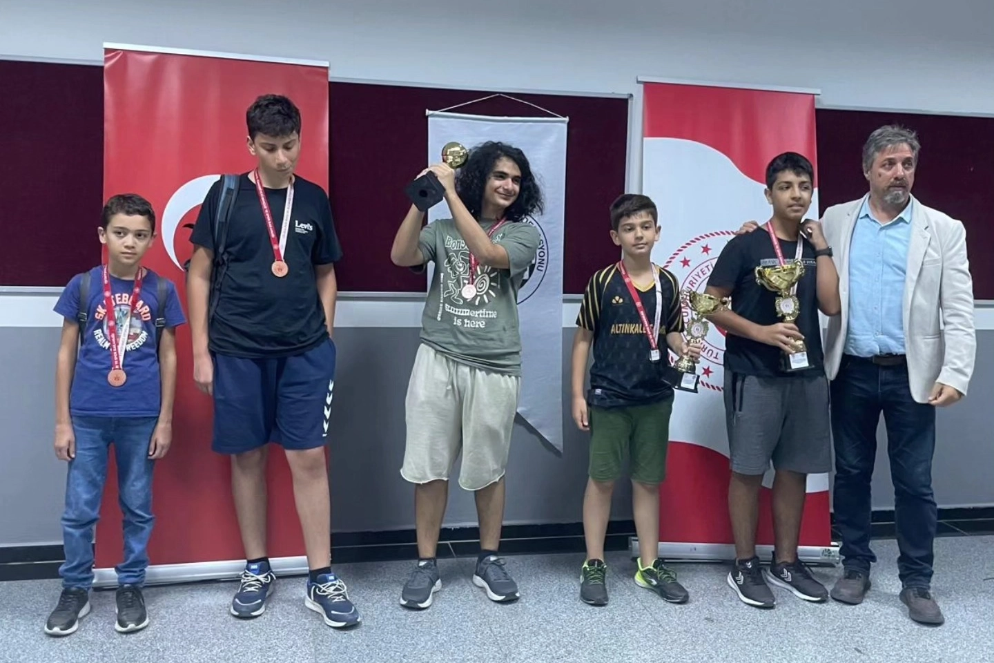 Uzmanlar Koleji "Gaziler Günü Satranç" Turnuvasında 1. Oldu