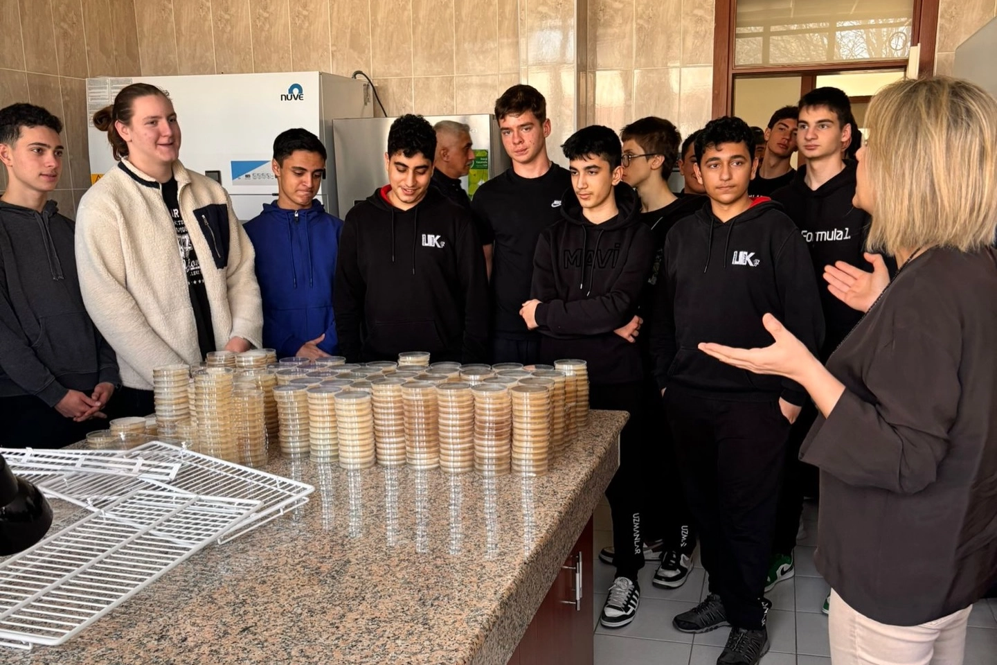 Uzmanlar Koleji öğrencileri meslekleri sahada tanıdı