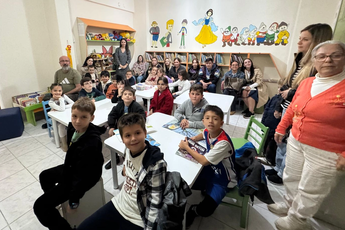 Uzmanlar Koleji öğrencilerinden kütüphane ziyareti